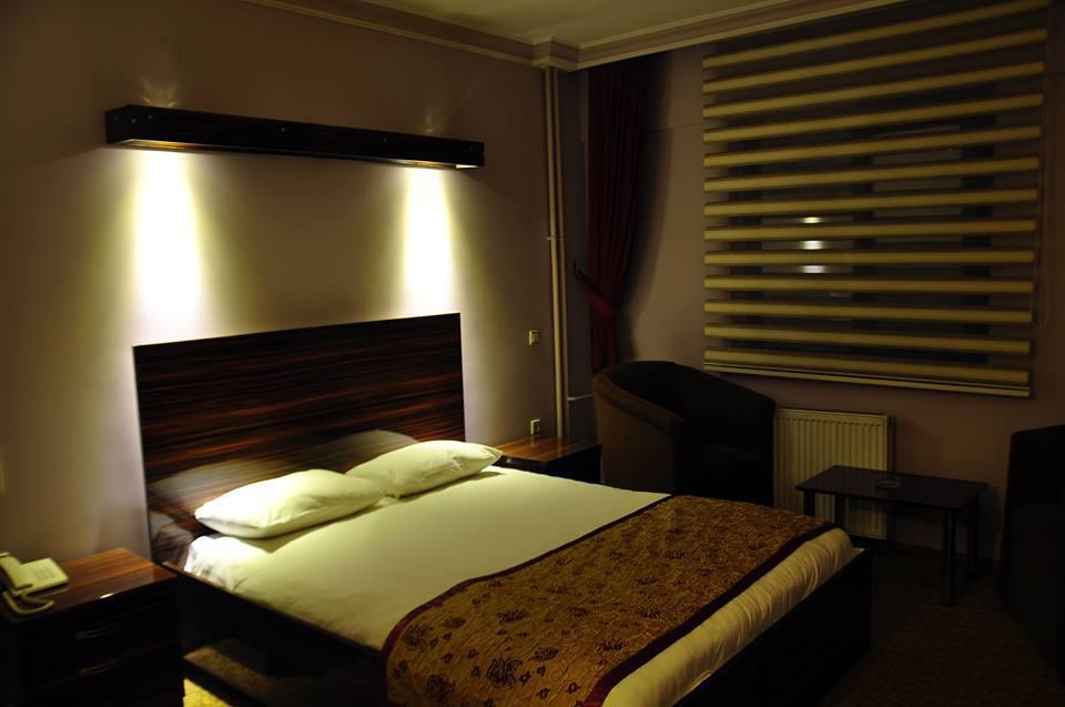Capital 3*